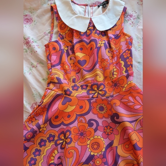 Smak Parlour Pink Far-Out Floral Print Female Forward Fit & Flare Dress Small - Picture 8 of 8